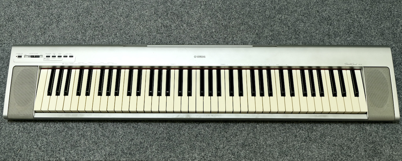 yamaha-np-30-piano